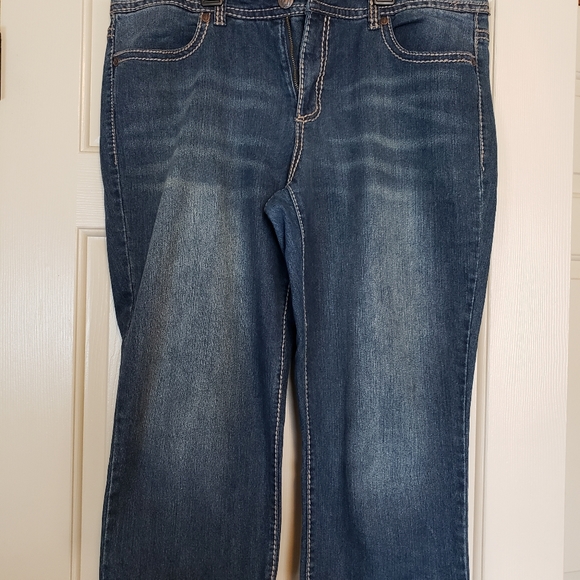 Nine West Denim - Nine West Jean Capris size 14
